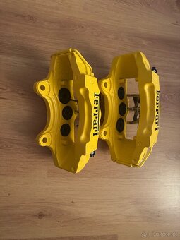 6 piestikove brzdy brembo - 3