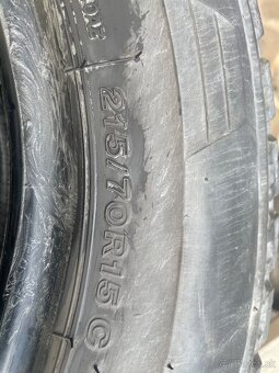 215/70R15c - 3