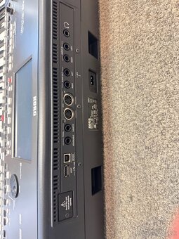 Klavesy Korg Pa 600 - 3