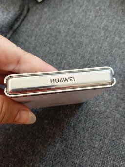 Huawei P50 pocket 8/256GB - 3