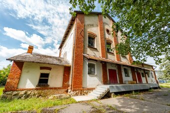 Ponúkame na predaj budovu / skladový priestor v Strážskom - 3