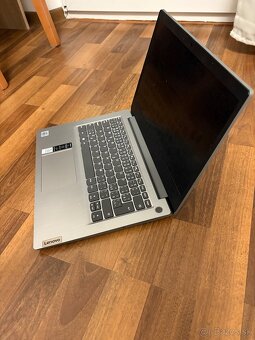 Pokazeny Lenovo IdeaPad 3 14IIL05 s 512GB NVMe SSD 12GB RAM - 3
