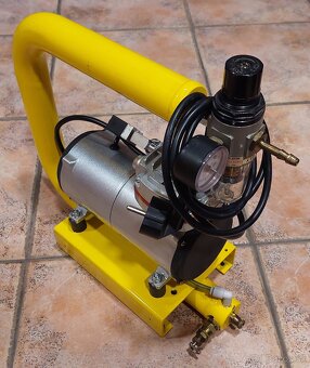 Airbrush kompresor s tlakovou nádobou 1 L - 3