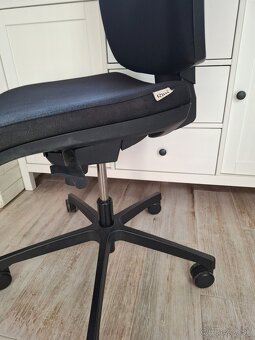 predám kancelársku stoličku - 3