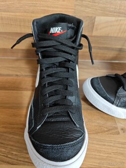 obuv Nike Blazer Mid 77 - 3