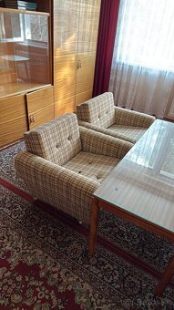 Obývačkovy stôl + gauč + kreslá - 3