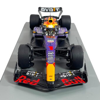 F1 RED BULL RB19 VÍTĚZ LAS VEGAS 2023 VERSTAPPEN SPARK 1:18 - 3
