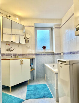 Ponúkame Vám na prenájom 3 izbový byt v centre mesta Nové Zá - 3