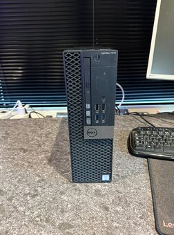 Počítač DELL.Intel i3-6100 2x3,70GHz.8gb ram.256gb SSD - 3