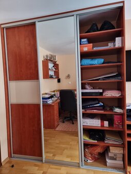 Vstavaná skriňa - 3