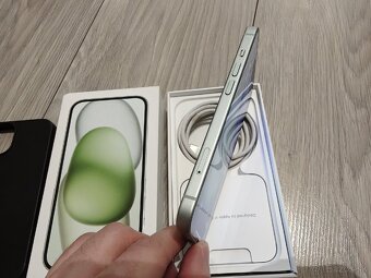 Apple iPhone 15 128GB Green - 3