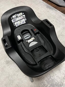 Britax BeSafe i-size+ isofix - 3