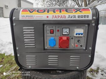 Benzínový generátor Vortex VG 8500I 230/380V - 3