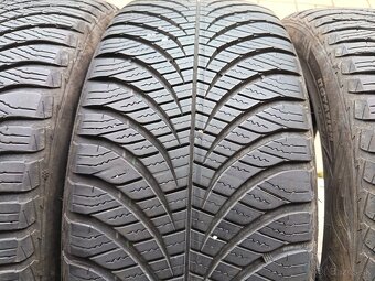 celoročne pneu Goodyear 225/45 R19 - 3