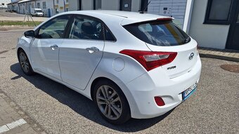 Predám i30 - 3