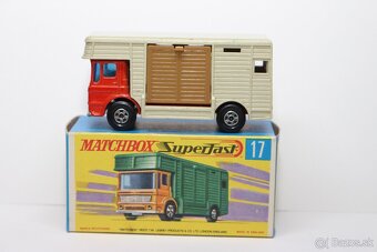 Matchbox SF Horse box - 3