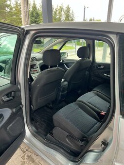 FORD S-MAX 2006 2,0 96kW - 3
