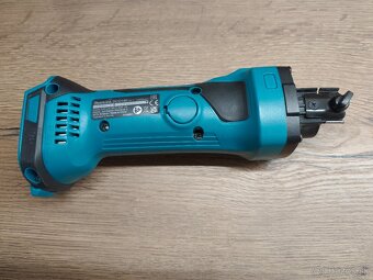 fréza makita dco 180 - 3