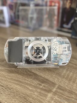 Sony PSP 2004 - transparent shell - 3
