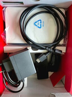 Nintendo Switch OLED biela - 3