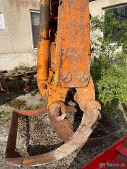 Hydraulicky drapák na drevo - 3