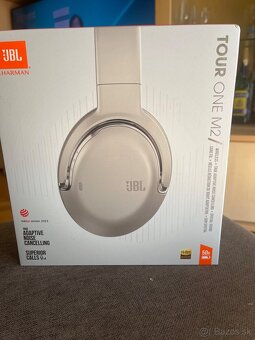 JBL Tour ONE M2 sluchadla - 3