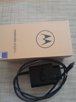 Motorola edge 30 neo - 3