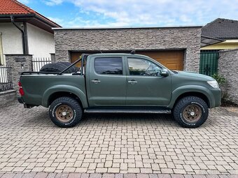 Toyota Hilux DC 3.0 I D-4D Sol A/T - 3