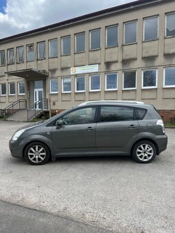 Toyota Corolla Verso 2.2 D, 7 miest na sedenie - 3