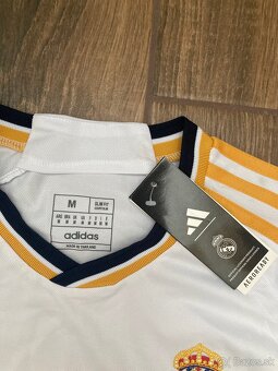 Real Madrid dres - 3