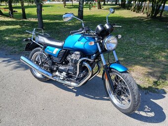 Moto Guzzi V7 Special - 3
