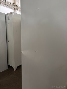 Kancelárske/Dielenská skriňa so 4 policami, so šírkou 1200 m - 3