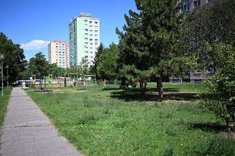 DOBRE SITUOVANÝ 1,5 IZB. BYT S PIVNIČNOU KOBKOU, BALTSKÁ UL. - 3