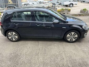 Volkswagen e-Golf - 3