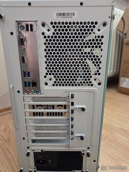 PC aj pre nenáročného hráča (Skrinka, zdroj Be Queit...) - 3