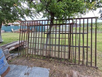 Kovové mreže/brány/konštrukcie - 3