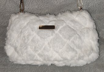 malá biela chlpatková - 3