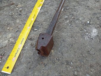 Staré náradie s drevenou rukoväťou - 3