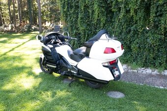 GL1800 - 3