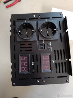 Menič 12v/230v Plný sínus - 3
