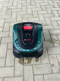 Robotická kosačka Bosch Indego M 700 - 3