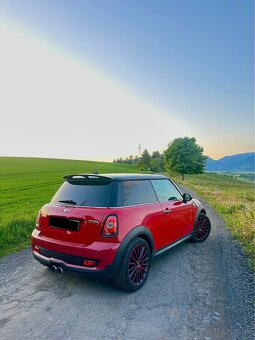 Mini Cooper S 1.6 Turbo 128 kW – Po servise – TOP výbava - 3