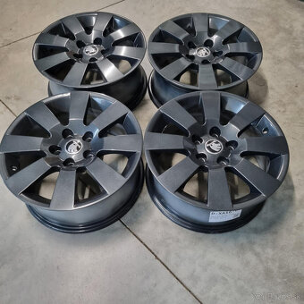 Hliníkové Škoda disky 5x112 R16 7J ET37 - 3