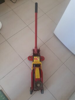 Hydraulický zdvihák - 3