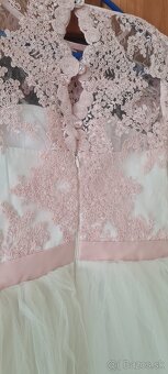 Predam dievcenske saty krajkove s tylovou suknou - 3