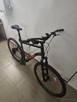 Ghost Square Cross 2022 - 3