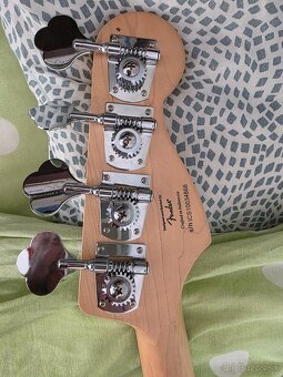 Predám jazz bass fender - 3