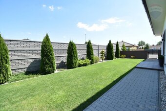 REZERVOVANÝ: Perfektný rodinný dom v dvojdome s tepelným čer - 3