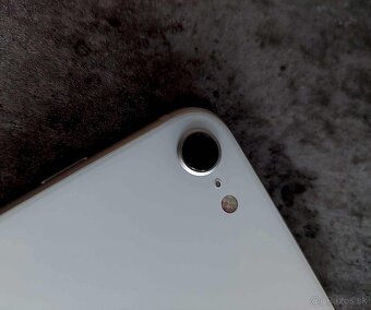 iPhone SE 2020 64 gb - 3