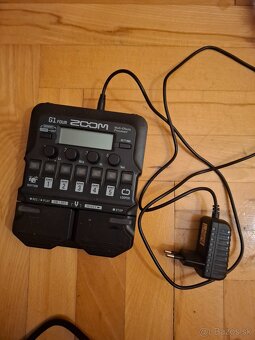 Predám gitarový multiefekt Zoom g1 four - 3
